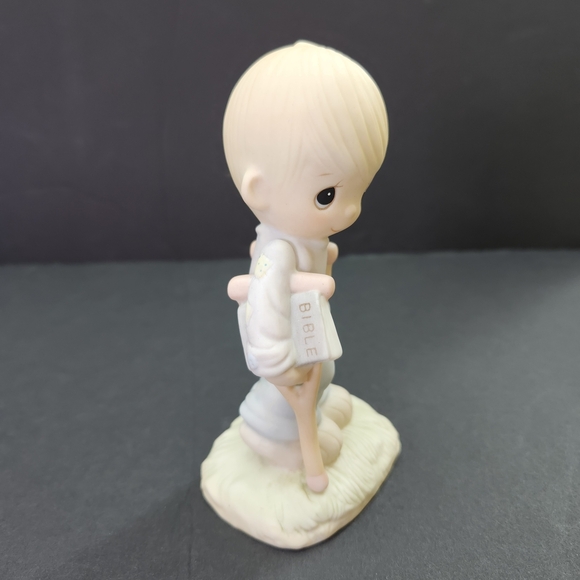 1979 Precious Moments 'He Watches Ove Usa All' Figurine E-3105 - Picture 2 of 7